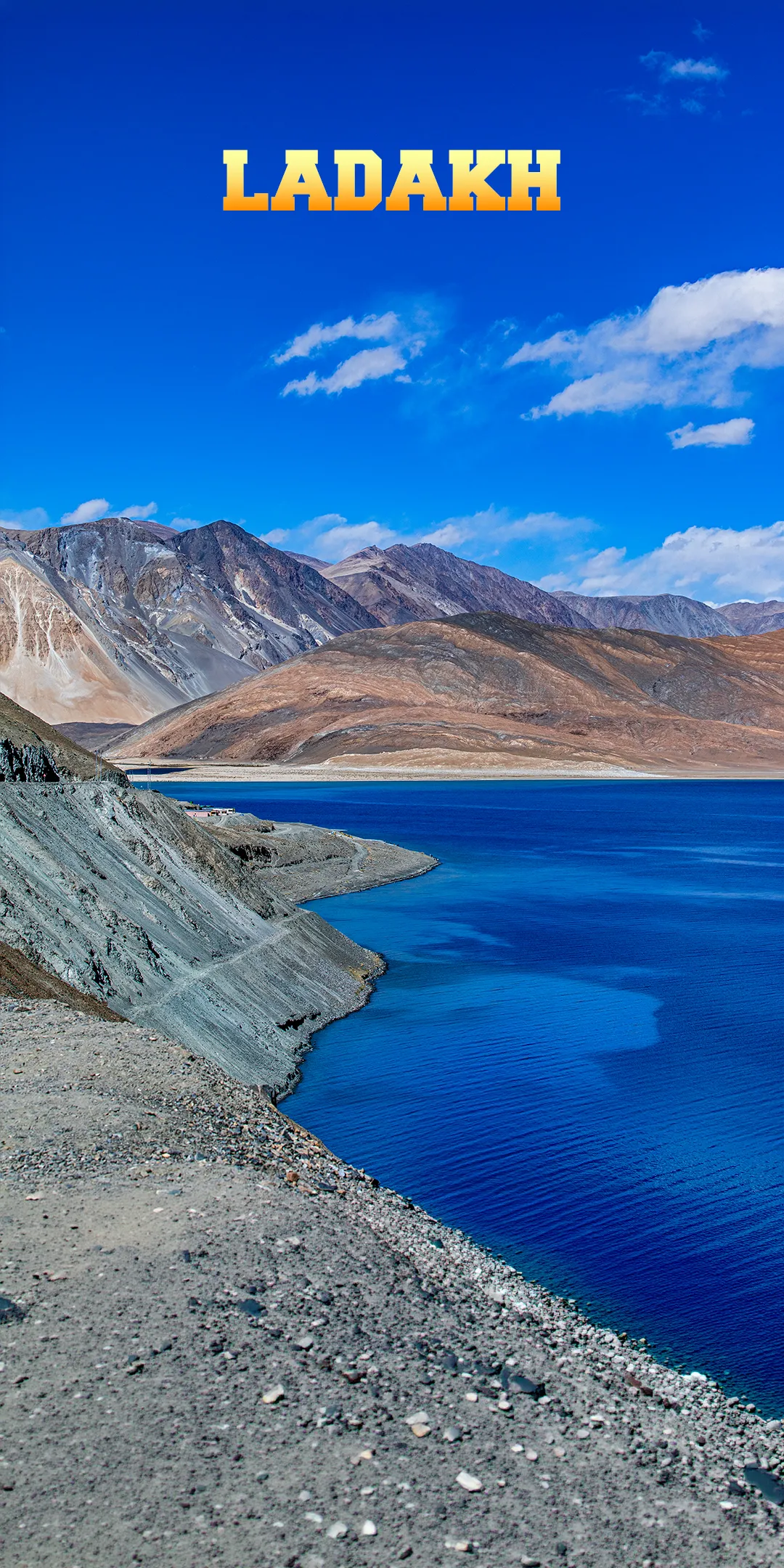 MakeMyTrip banner