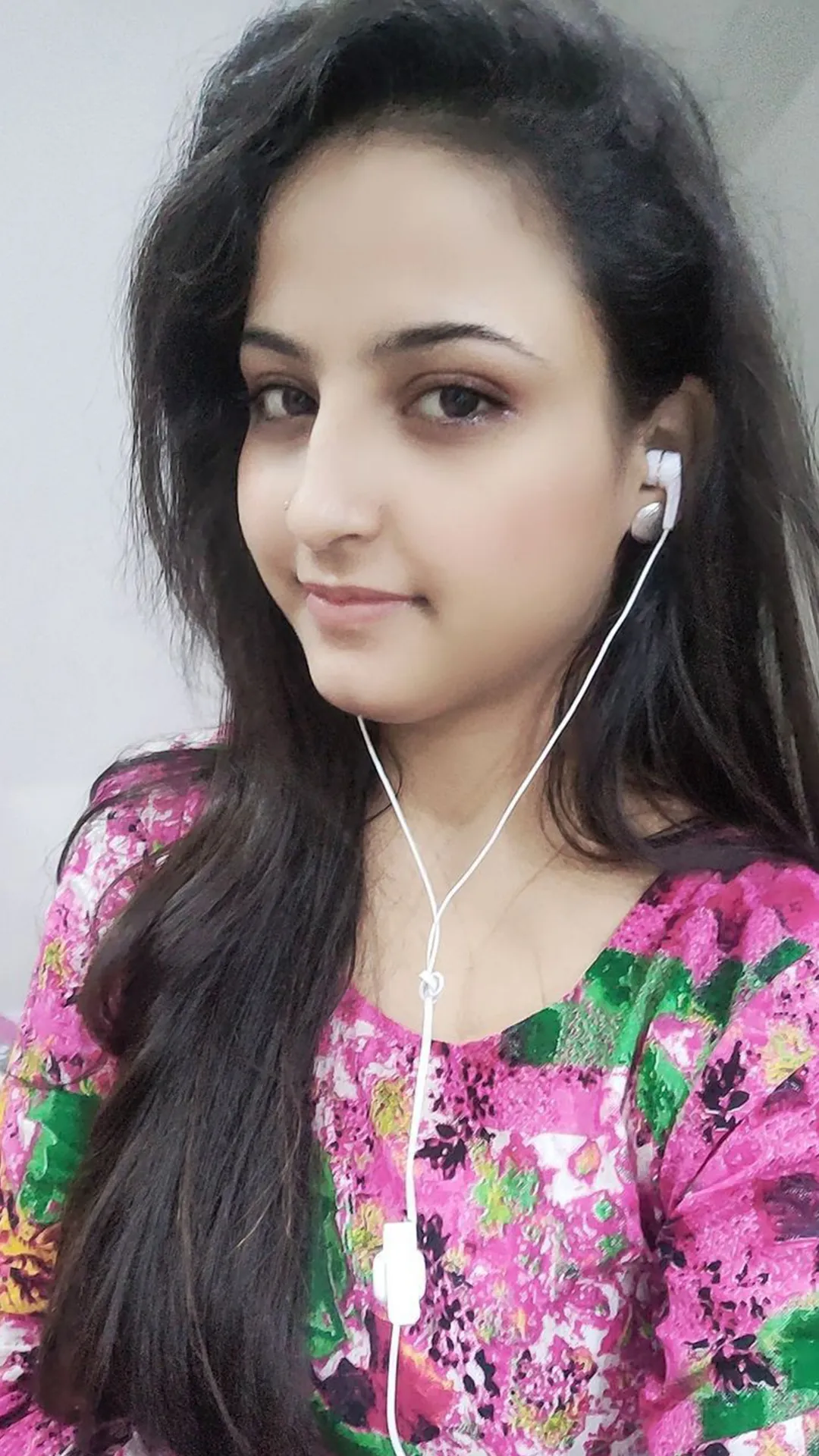 Random Video Call Live Chat | Indus Appstore | Screenshot