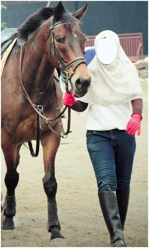 Hijab Women With Horse Photos | Indus Appstore | Screenshot