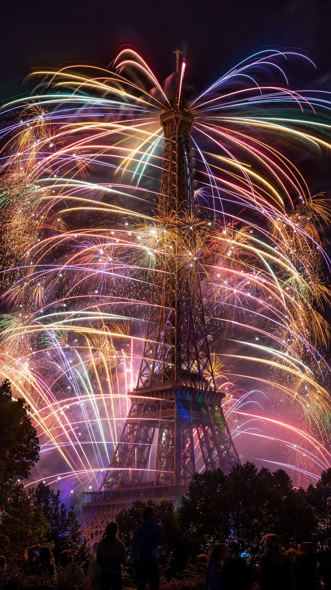 Fireworks Tower Live Wallpaper | Indus Appstore | Screenshot