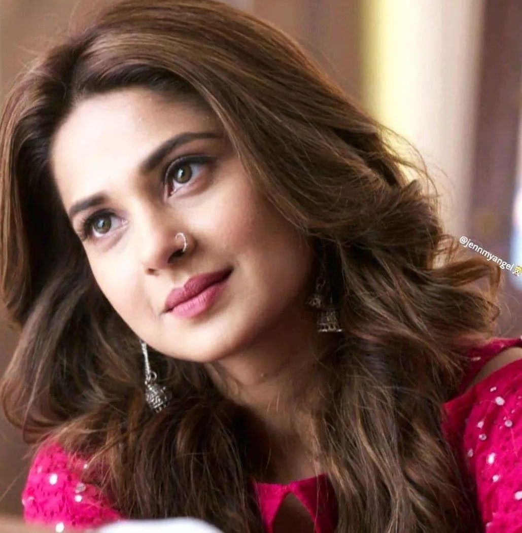 Jennifer Winget Wallpapers HD | Indus Appstore | Screenshot