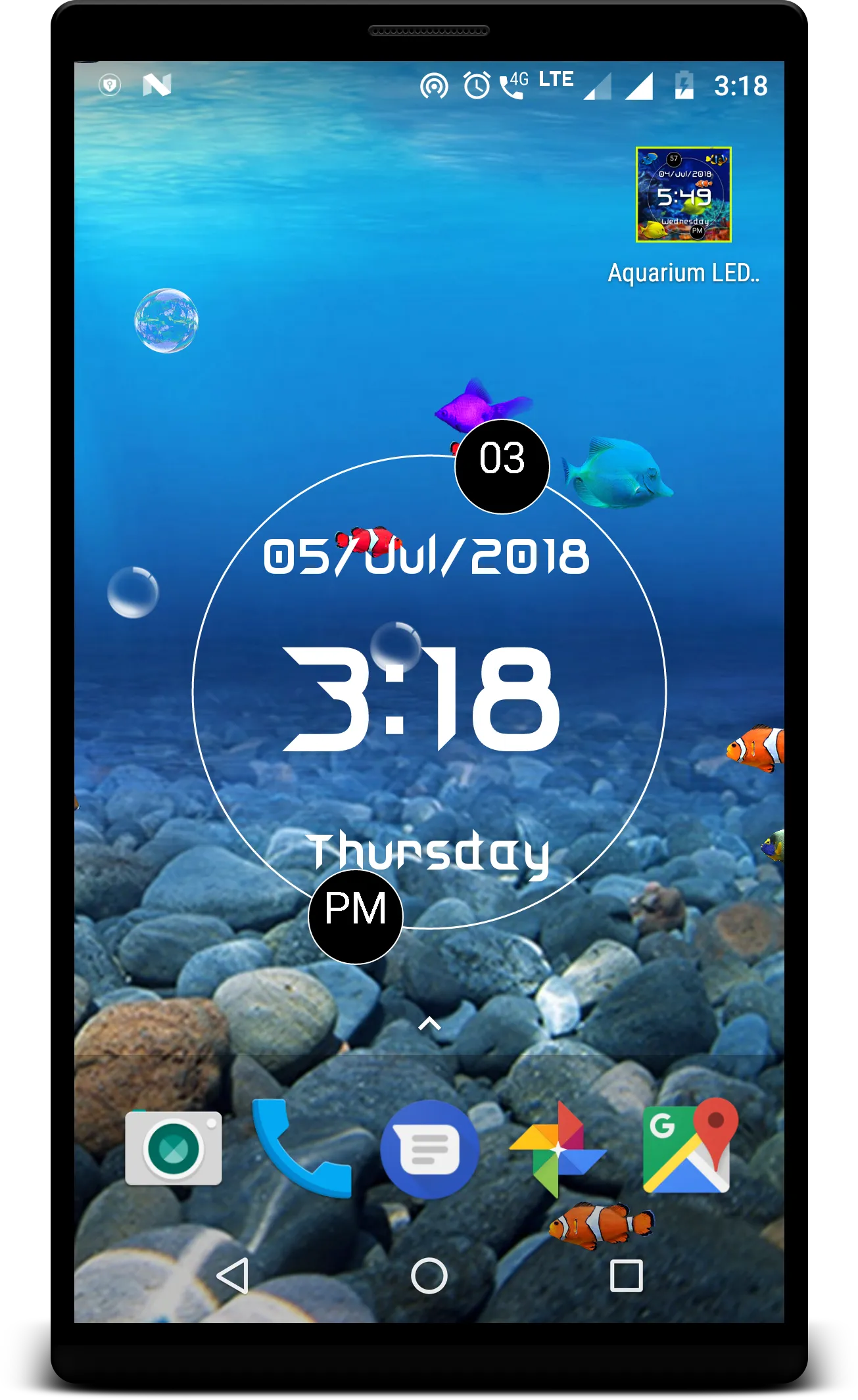 LED Clock with Aquarium LWP | Indus Appstore | Screenshot