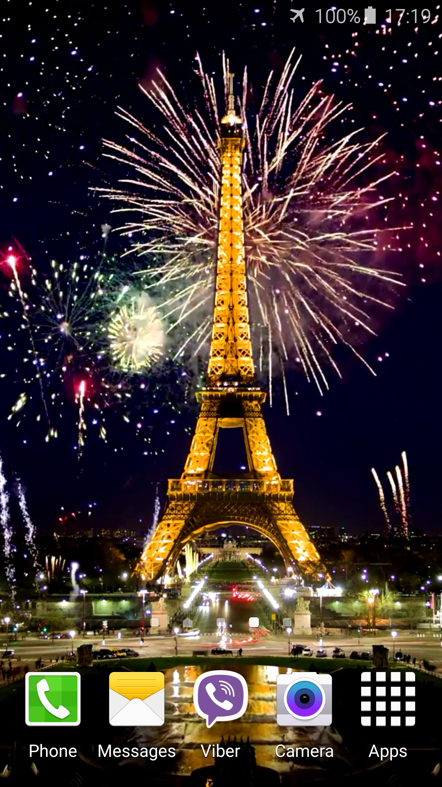 Fireworks in Paris Video Wall | Indus Appstore | Screenshot