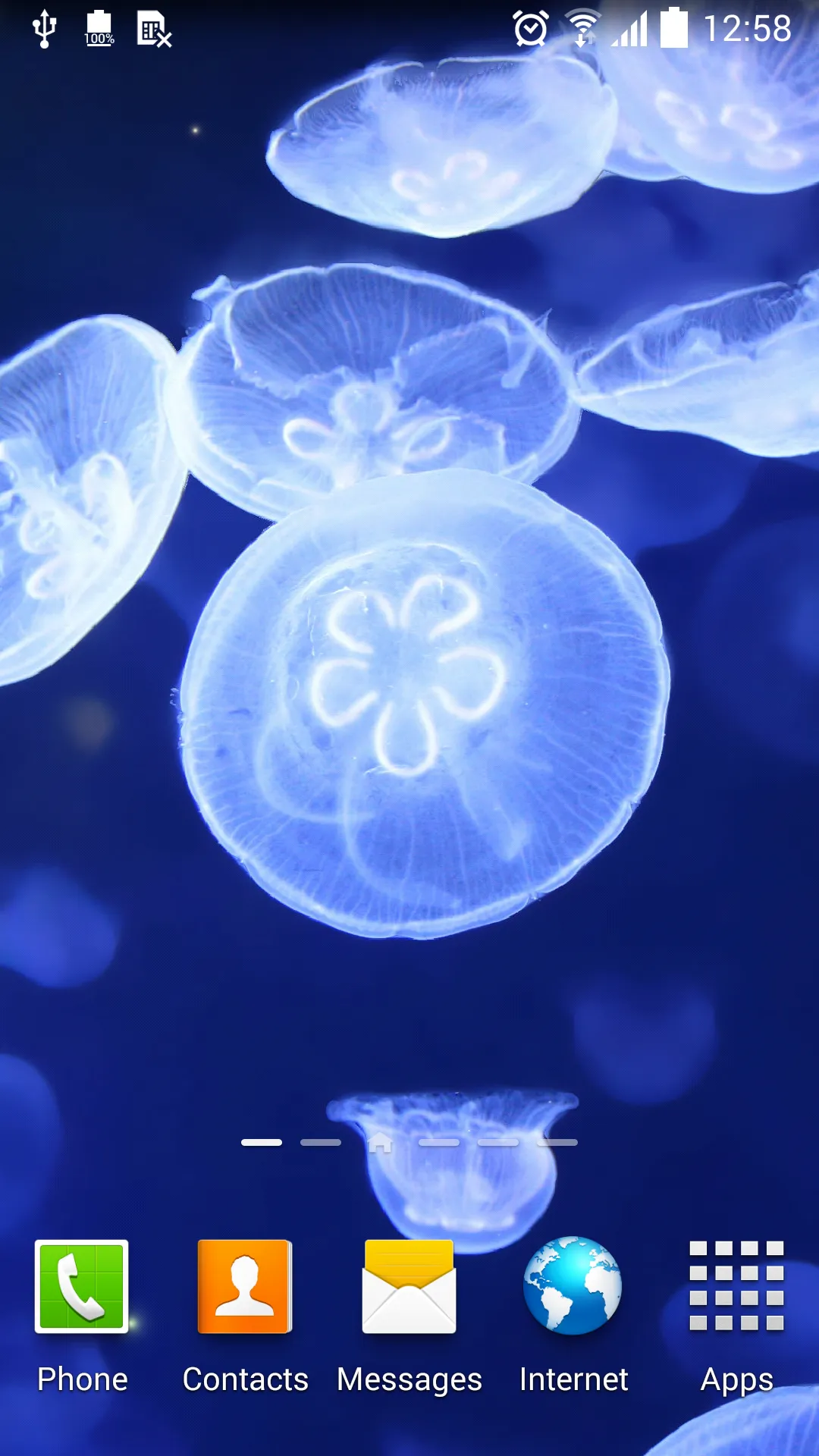 Jellyfish Live Wallpaper | Indus Appstore | Screenshot