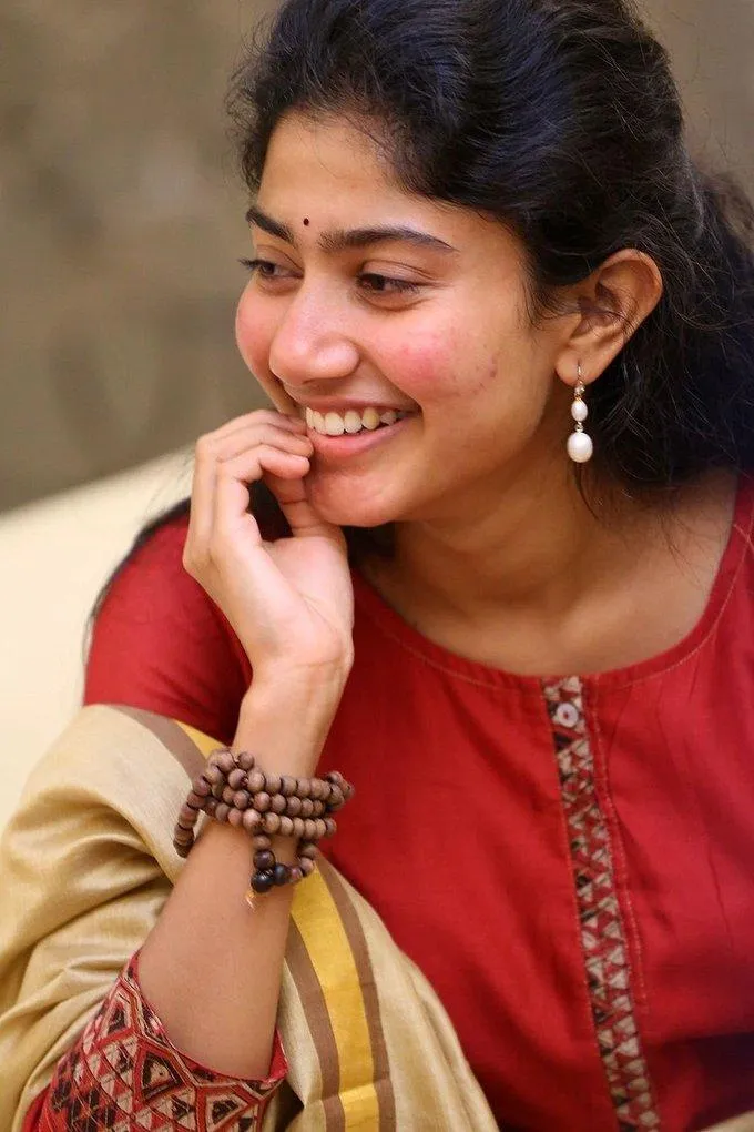 Latest Sai Pallavi Wallpapers  | Indus Appstore | Screenshot