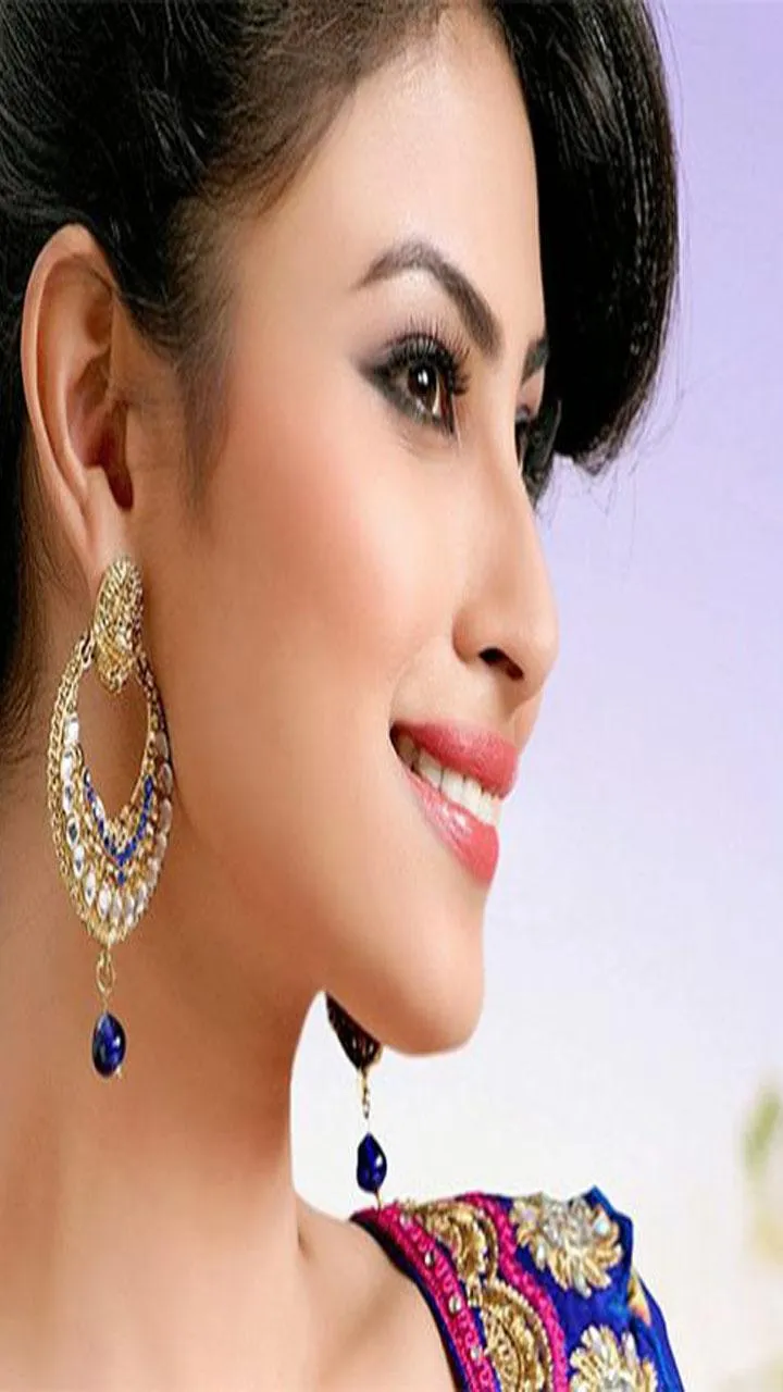 Moni Roy Wallpapers | Indus Appstore | Screenshot