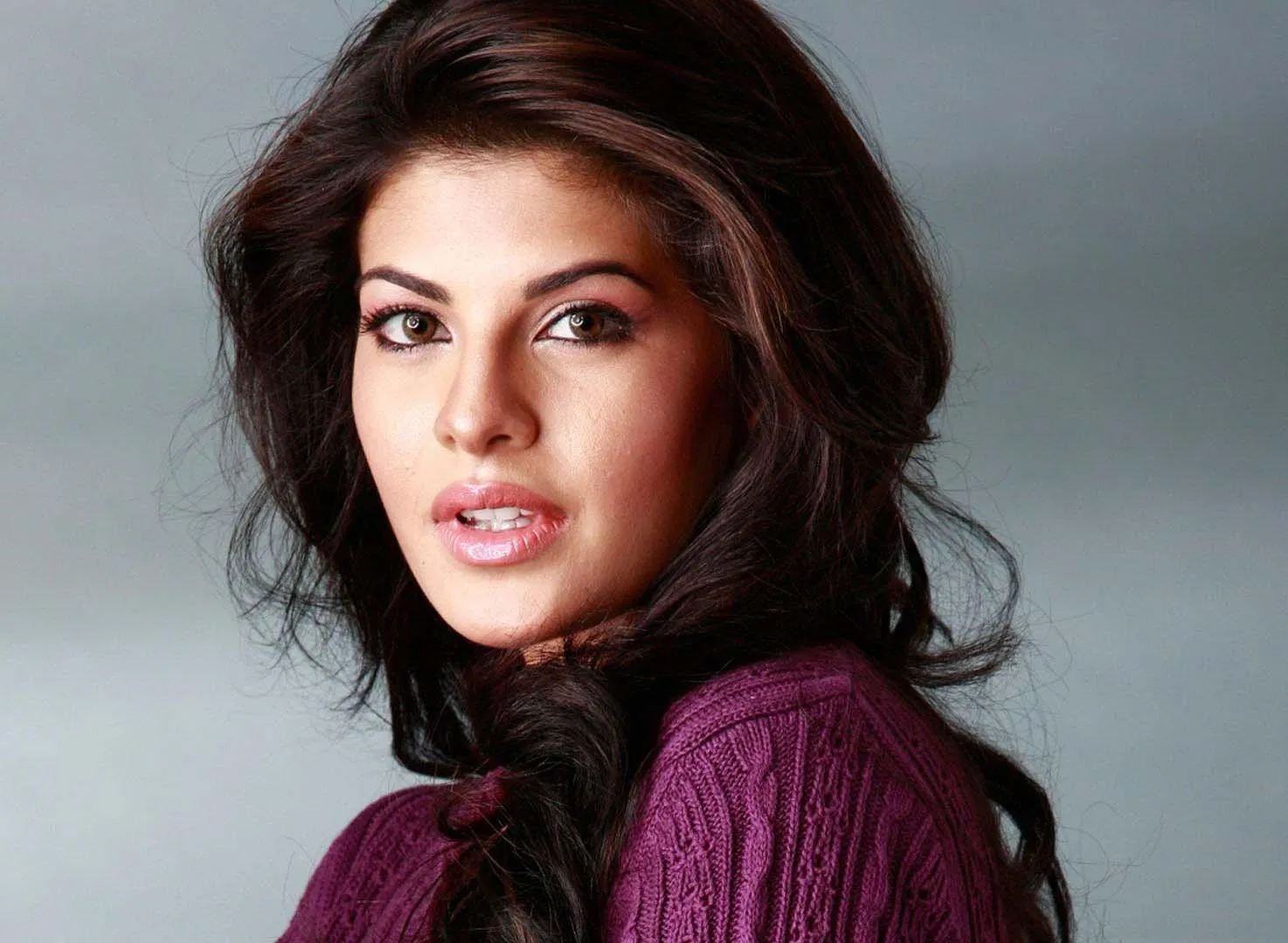 Jacqueline Fernandez Wallpaper | Indus Appstore | Screenshot