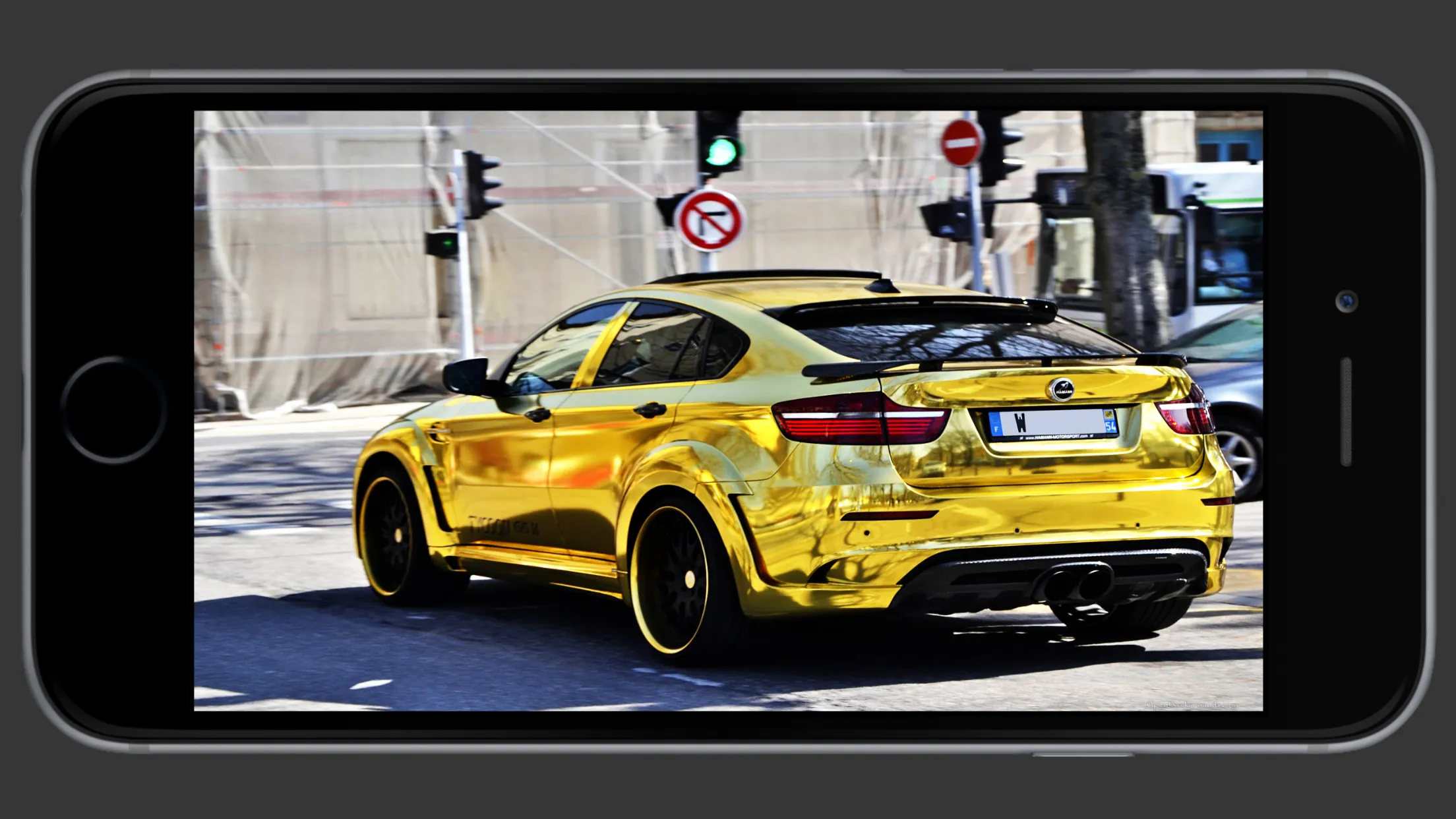 Gold Car Wallpaper | Indus Appstore | Screenshot