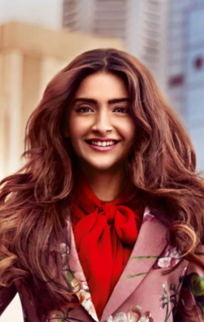 Sonam Kapoor-Movies,Wallpapers | Indus Appstore | Screenshot