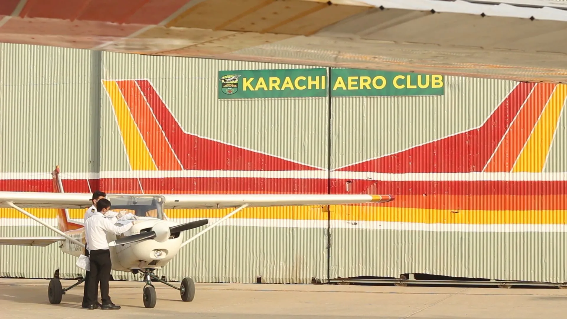 Karachi Aero Club Flight Sched | Indus Appstore | Screenshot